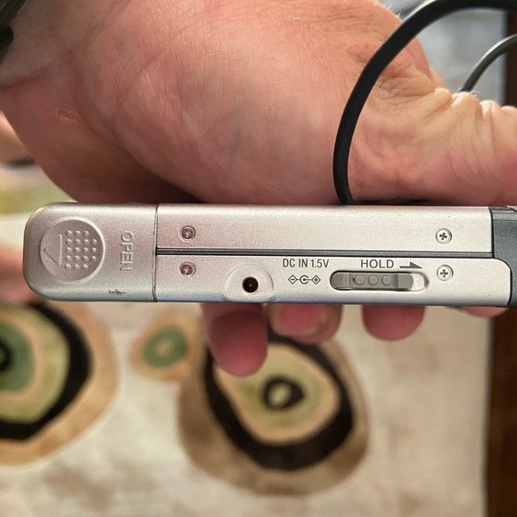 SONY MINIDISC WALKMAN! - Picture 16 of 16